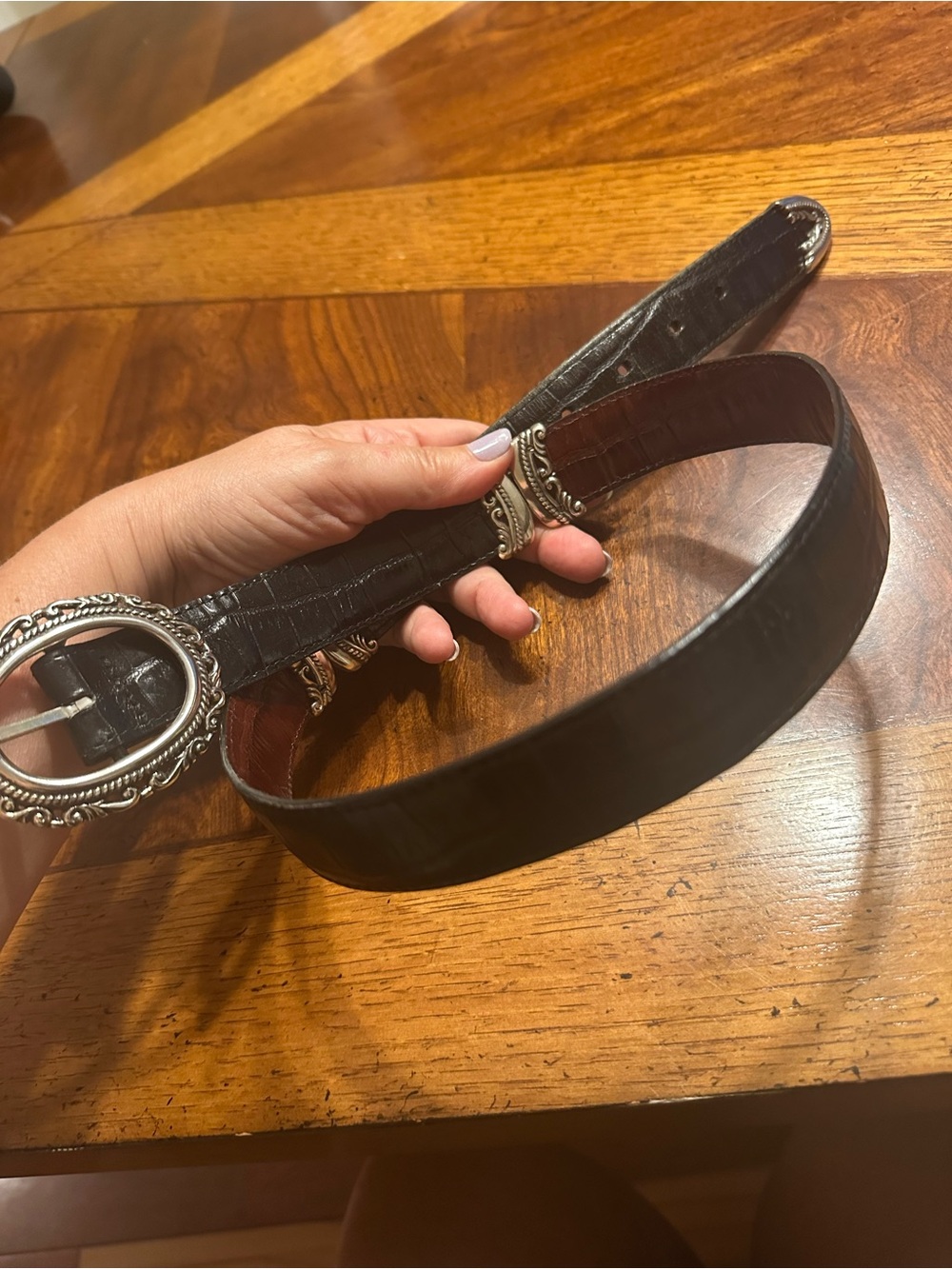 Women's Dual-Tone Leather Belt with Decorative Silver Buckle - Black/Brown - Picture 3 of 9